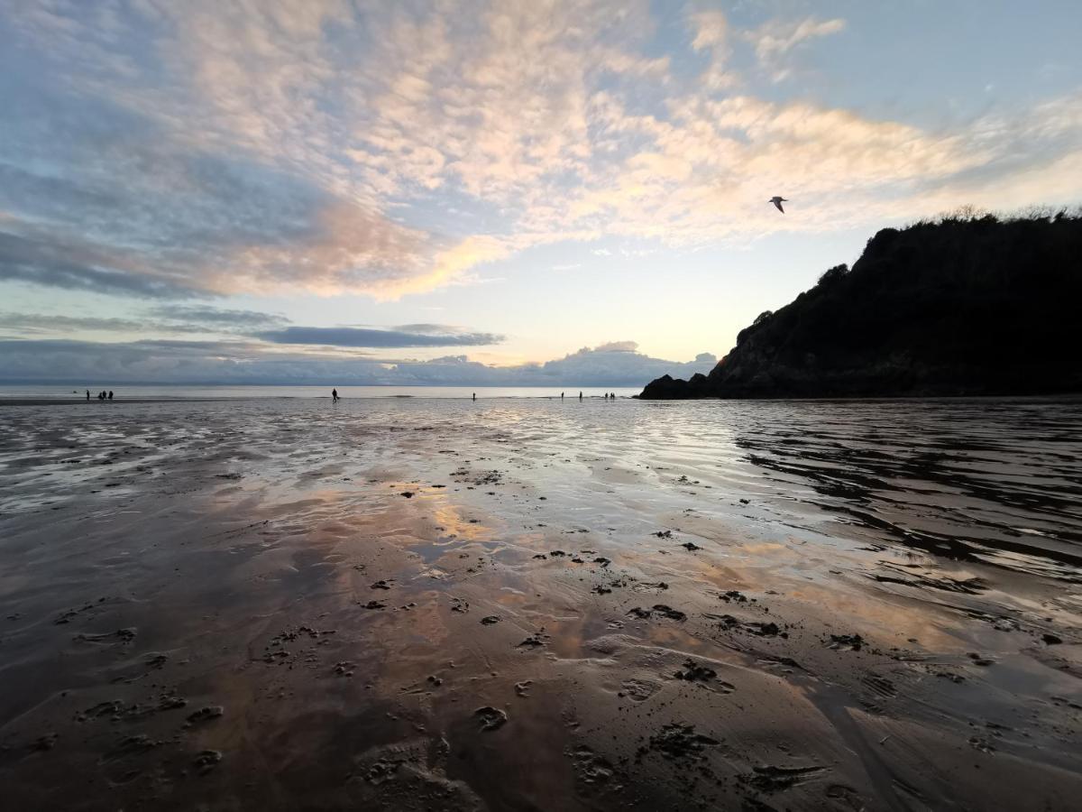 Caswell Beach Chalet 70 Located In Gower Peninsula Swansea Exterior foto